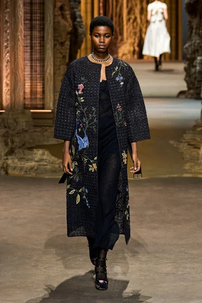 Look 72